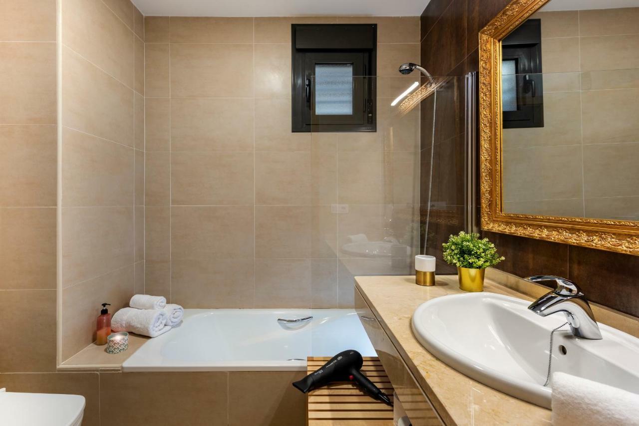 Hsh Suites Metropol เซบีญา ภายนอก รูปภาพ